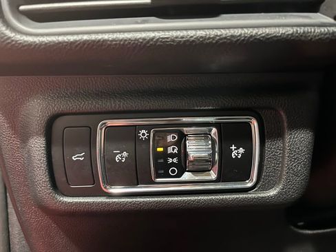 Used 2023 Lincoln Corsair AWD w/ Equipment Group 101A image 24