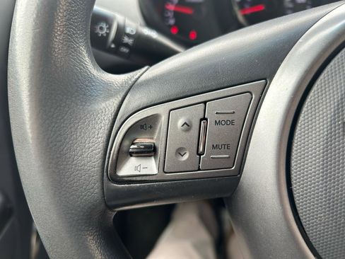 Used 2010 Kia Soul + image 18