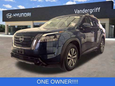 Used 2023 Nissan Pathfinder SL AWD/4WD image 1