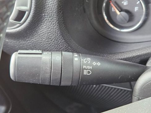 Used 2018 Jeep Wrangler Unlimited Sahara w/ Connectivity Group image 25