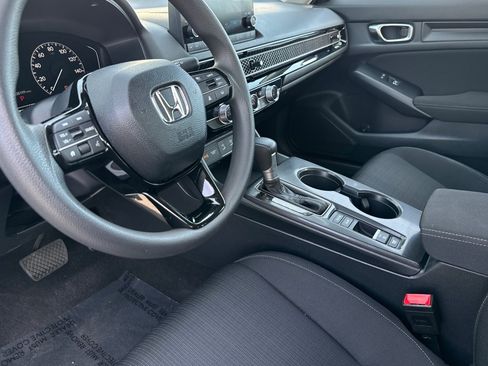 Used 2025 Honda Civic LX image 4