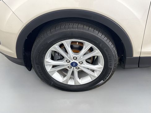 Used 2018 Ford Escape SEL image 37