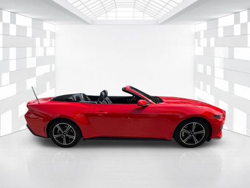 Used 2025 Ford Mustang Premium RWD image 8