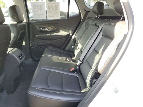 Used 2022 GMC Terrain SLT image 11