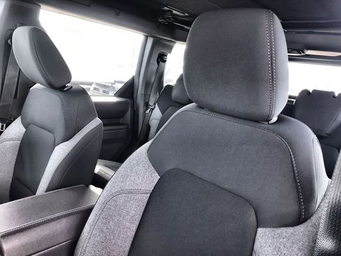 New 2025 Ford Bronco 4-Door image 11