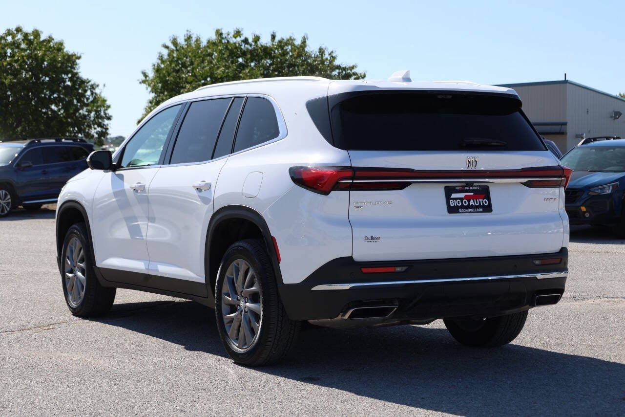 Used 2026 Buick Enclave Preferred w/ Power Package AWD/4WD image 11