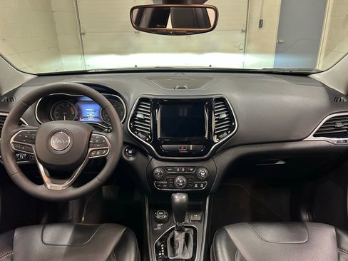 Used 2022 Jeep Cherokee Limited image 18