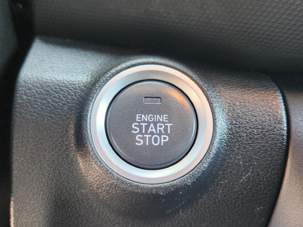 Used 2023 Hyundai Kona SEL AWD/4WD image 12