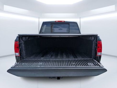 Used 2014 Nissan Titan SV w/ SV Premium Utility Package RWD image 12