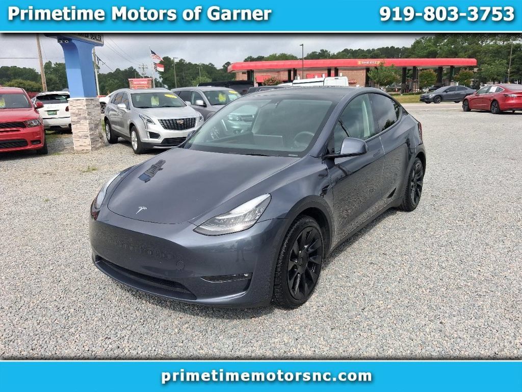 Used 2023 Tesla Model Y Long Range AWD/4WD image 1
