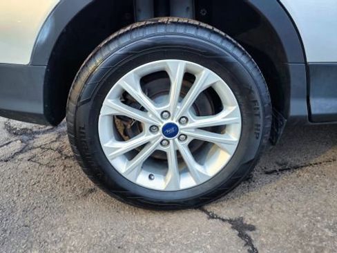 Used 2017 Ford Escape SE w/ Equipment Group 201A image 48