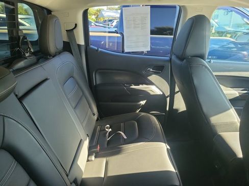 Used 2019 GMC Canyon Denali image 4