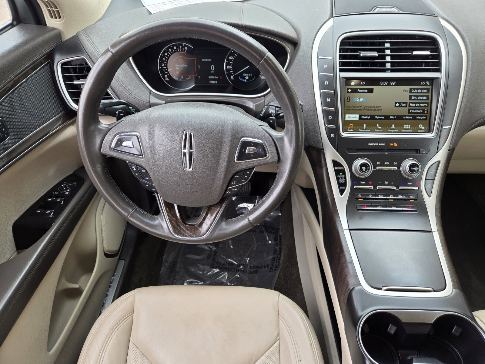 Used 2017 Lincoln MKX Select w/ Select Plus Package FWD image 10