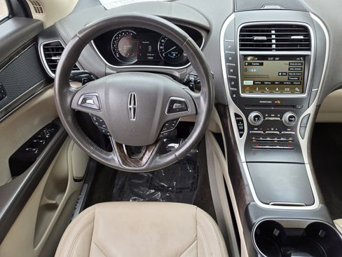 Used 2017 Lincoln MKX Select w/ Select Plus Package image 10