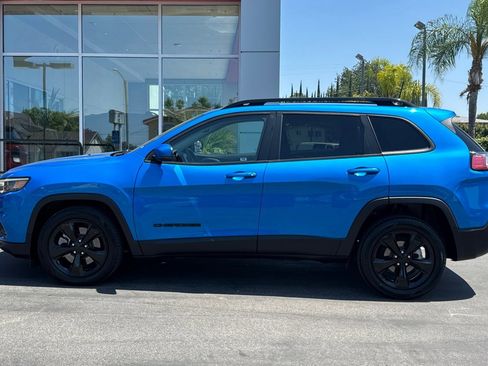 Used 2021 Jeep Cherokee Latitude Plus FWD image 8