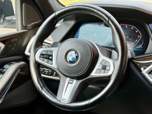 Used 2021 BMW X7 M50i AWD/4WD image 21