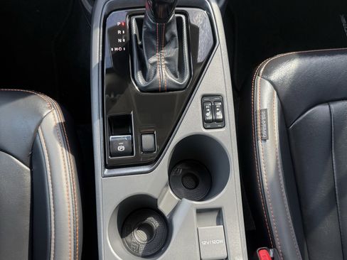 Used 2025 Subaru Crosstrek 2.5i Limited w/ Crosstrek Mirror Package image 28