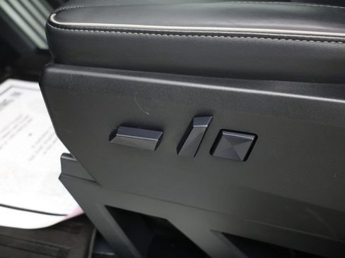 Used 2024 Tesla Cybertruck AWD Crew Cab image 9