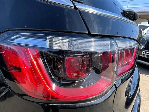 Used 2020 Jeep Compass Latitude image 27