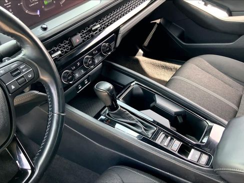 Used 2024 Honda Accord Sport image 16