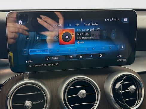 Used 2022 Mercedes-Benz GLC 300 4MATIC image 14