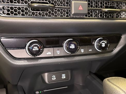 New 2026 Honda HR-V LX image 24