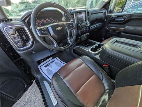 Used 2021 Chevrolet Silverado 3500 LT w/ Convenience Package image 16