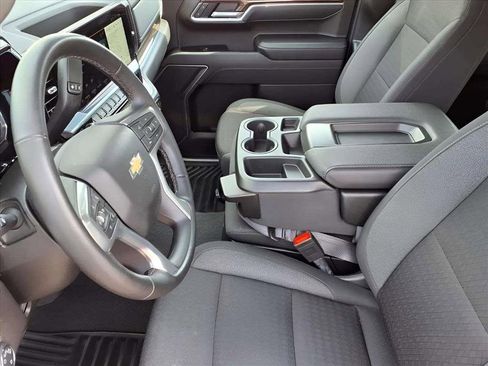 Used 2025 Chevrolet Silverado 1500 LT image 16