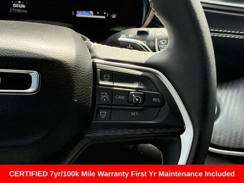 Certified 2025 Jeep Grand Cherokee Altitude AWD/4WD image 21