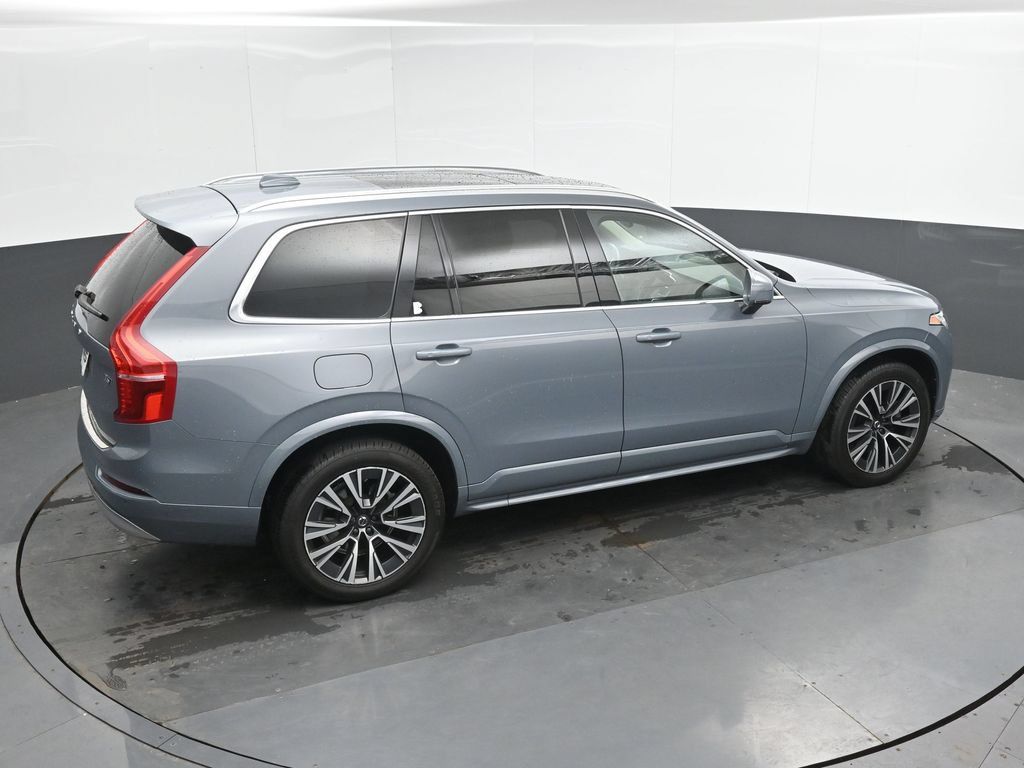 Used 2022 Volvo XC90 T6 Momentum w/ Climate Package AWD/4WD image 32