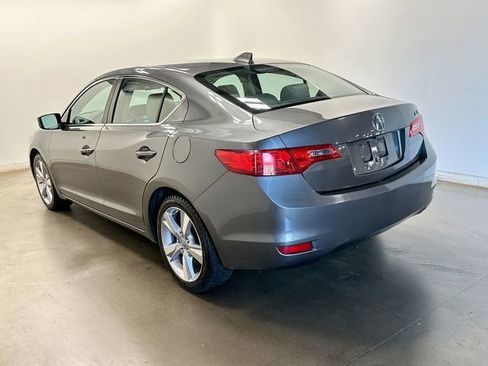 Used 2013 Acura ILX w/ Technology Package FWD image 32