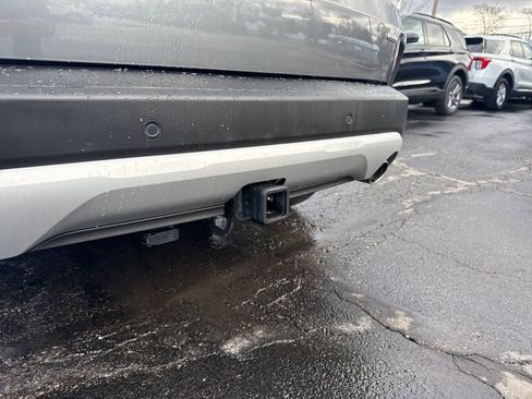 Used 2025 Ford Escape Platinum w/ Premium Technology Package image 11