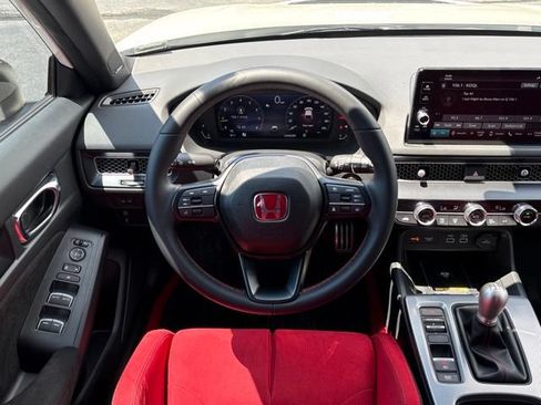 Used 2024 Honda Civic Type R image 14