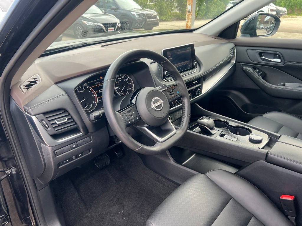 Certified 2023 Nissan Rogue SV w/ SV Premium B Package AWD/4WD image 6