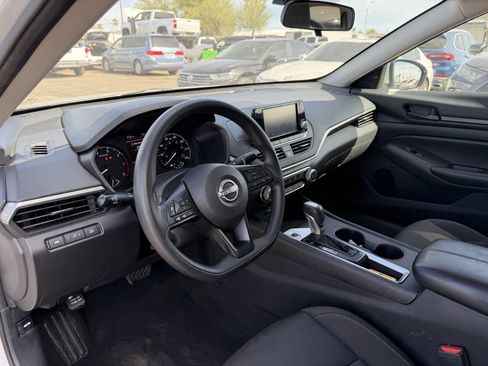 Used 2023 Nissan Altima 2.5 S image 18