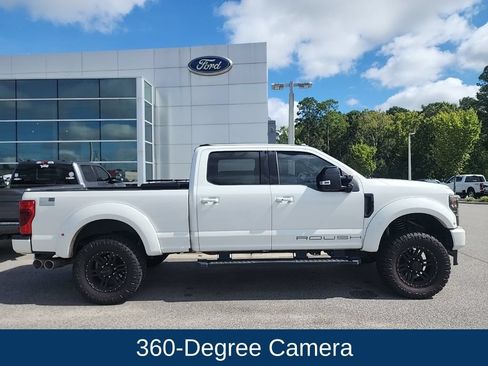 Used 2022 Ford F250 Lariat w/ Black Appearance Package AWD/4WD image 5