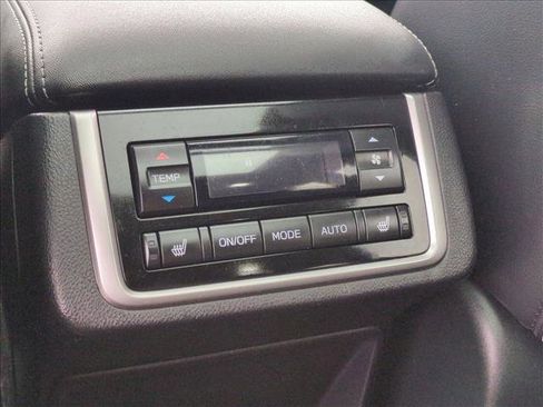 Used 2022 Subaru Ascent Limited w/ Technology Package image 25