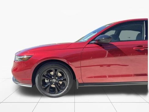 New 2025 Honda Accord SE image 10