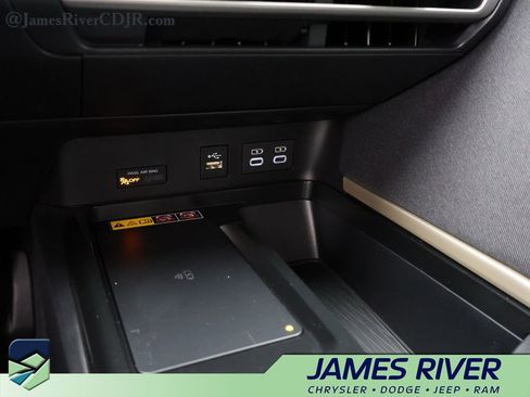 Used 2026 Toyota Camry LE FWD image 36