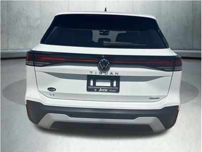 New 2026 Volkswagen Tiguan SE