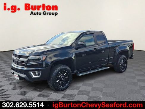 Used 2017 Chevrolet Colorado Z71 AWD/4WD image 3