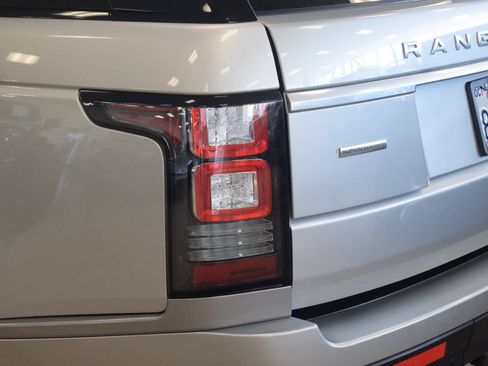 Used 2014 Land Rover Range Rover Supercharged AWD/4WD image 23