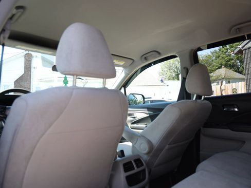 Used 2019 Honda Pilot LX image 21