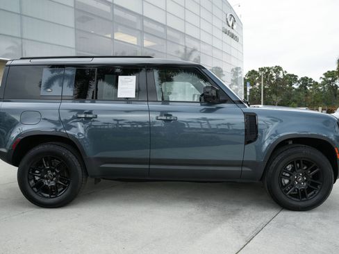 Used 2022 Land Rover Defender 110 SE image 26