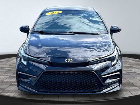 Used 2024 Toyota Corolla SE FWD image 3