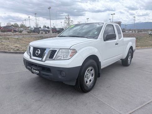 Used 2020 Nissan Frontier S RWD image 3