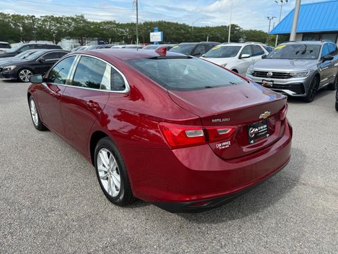 Used 2017 Chevrolet Malibu LT FWD image 9