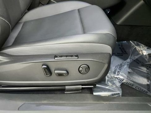 Used 2023 Volkswagen ID.4 Pro S Plus AWD/4WD image 37