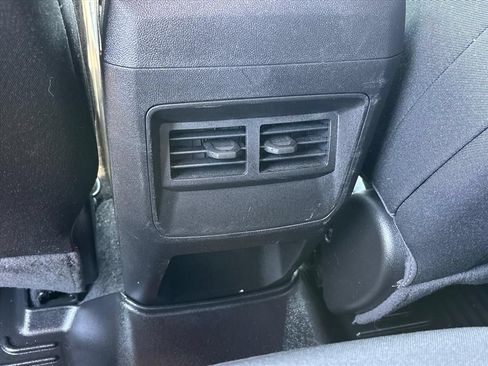 Used 2024 Chevrolet Colorado Trail Boss w/ Technology Package AWD/4WD image 19