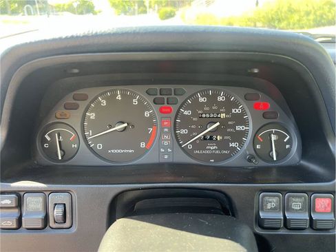 Used 1992 Acura Integra LS FWD image 18